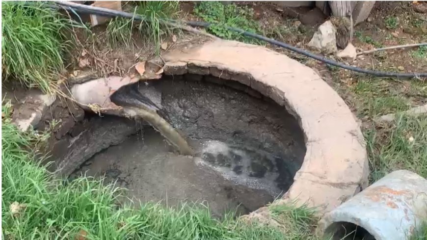 CAR sanciona a dos curtiembres por exceder vertimientos en el cabezal de descarga sobre el río Bogotá.