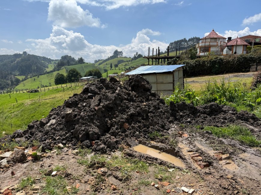 CAR halló en flagrancia disposición de residuos contaminantes en varios predios de la vereda San Jorge en Zipaquirá
