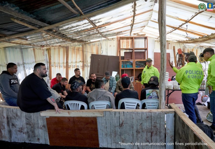 Descubren evento internacional de pelea clandestina de perros en una finca de La Calera, Cundinamarca.