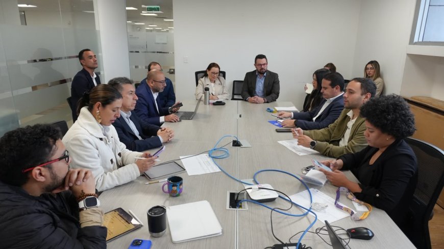 *Contraloría de Cundinamarca y Contraloría General trabajan conjuntamente en la depuración del registro de obras inconclusas* 